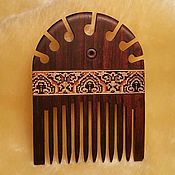 Сувениры и подарки ручной работы. Ярмарка Мастеров - ручная работа Wooden comb for hair rosewood with real wood inlay. Handmade.
