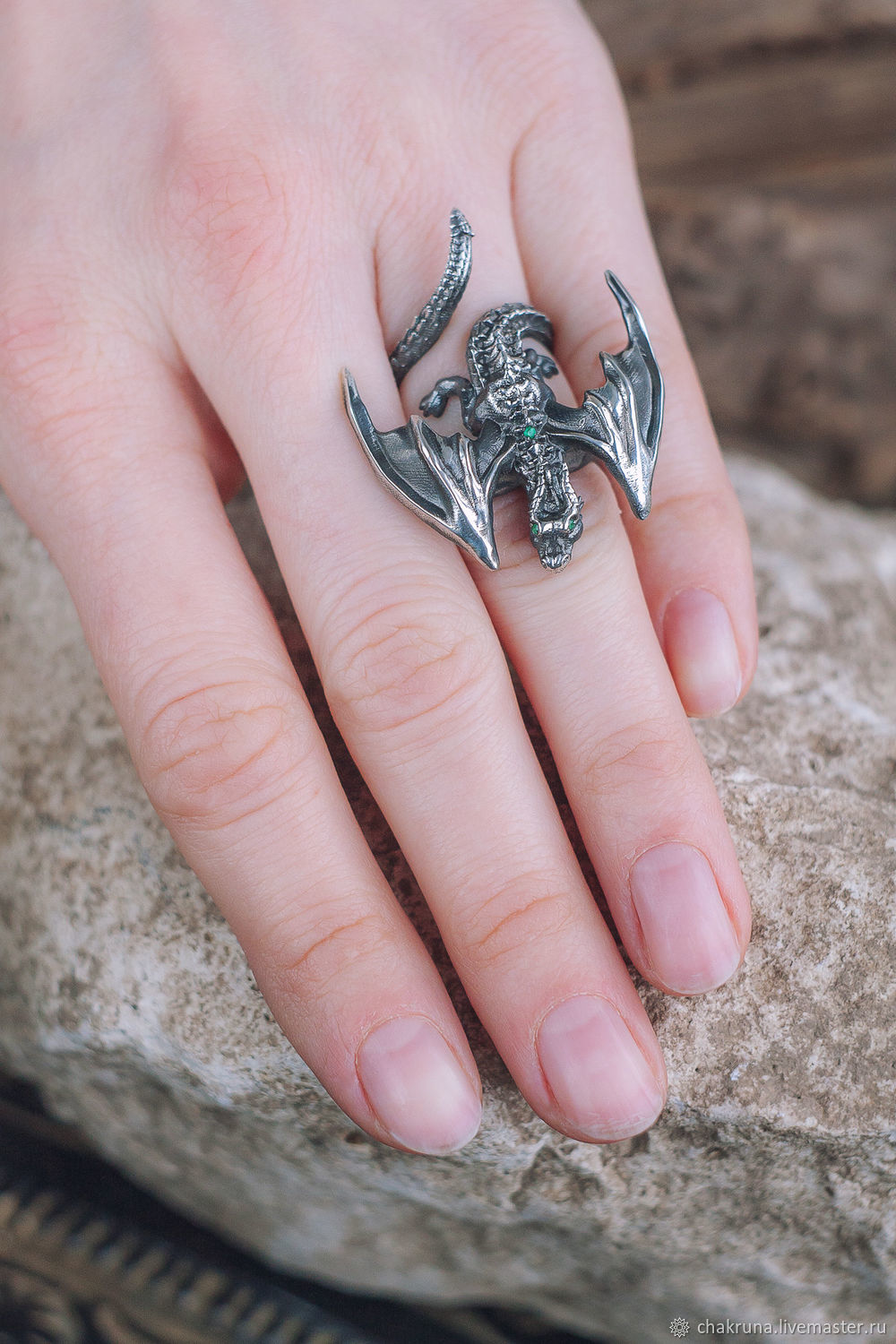 Серебряное кольцо дракон