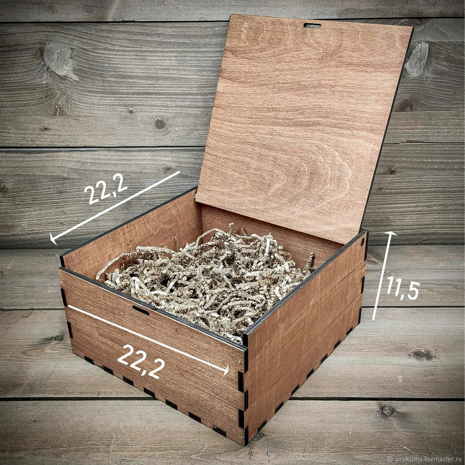 Коробка деревянная, прямоугольная c откидной крышкой