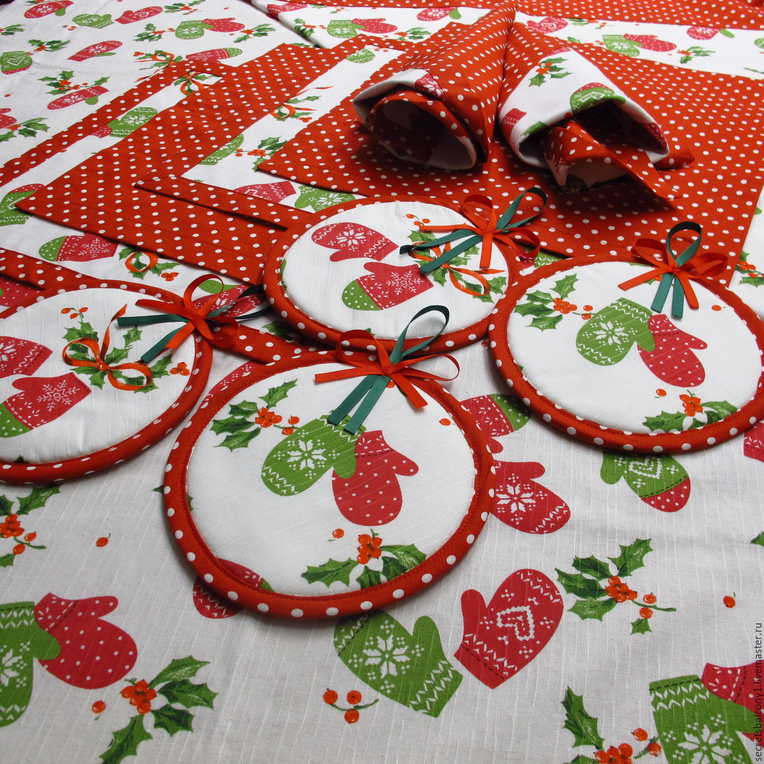 Новогодний текстиль для дома Красные варежки в интернет-магазине на ...