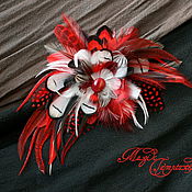 Украшения handmade. Livemaster - original item Red and white hairpin-brooch made of feathers. Handmade.