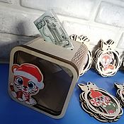 Сувениры и подарки handmade. Livemaster - original item Piggy bank with engraving for money, bills, coins, wooden. Handmade.