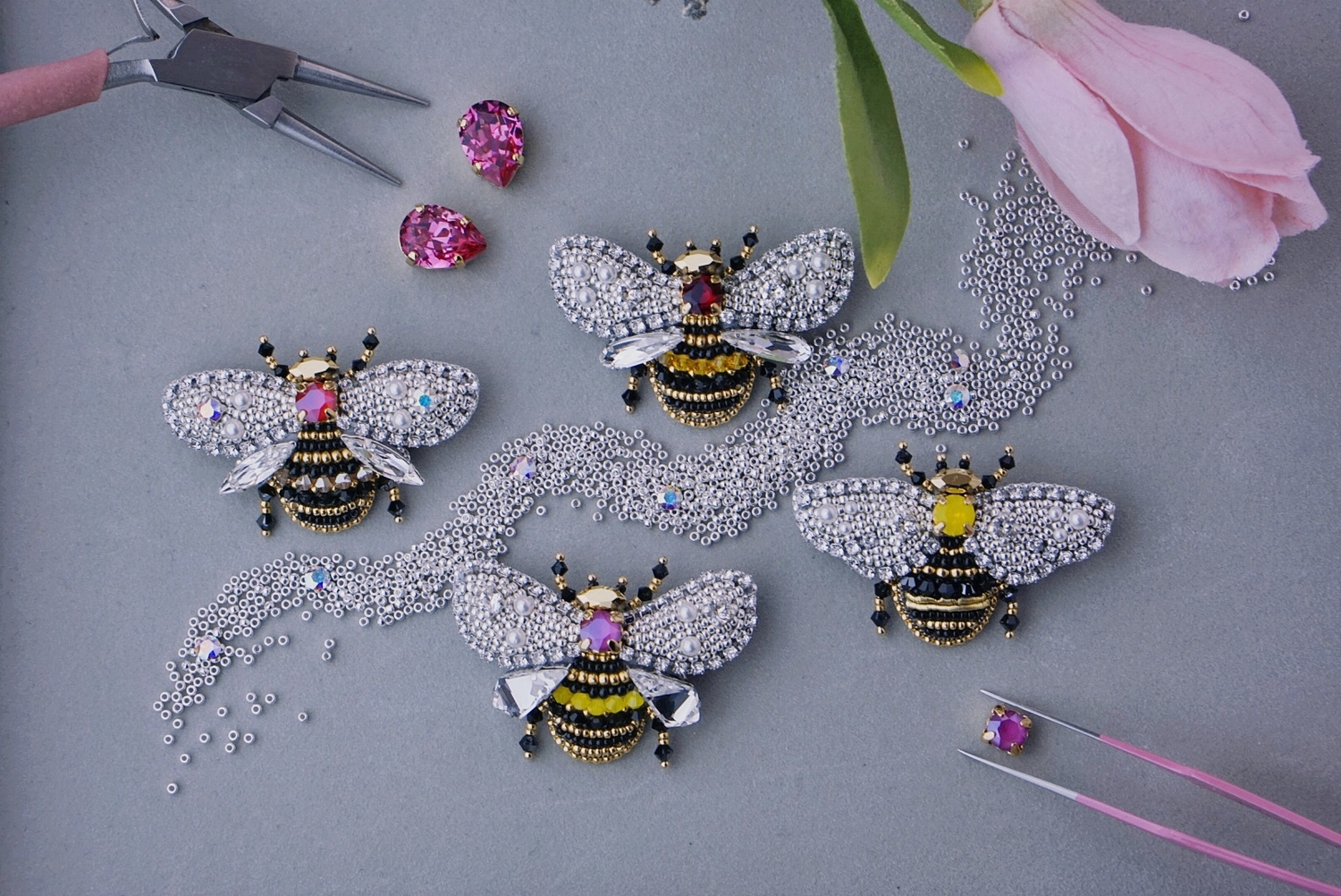 Yuliya Savytska YS Brooches Paradise Bees