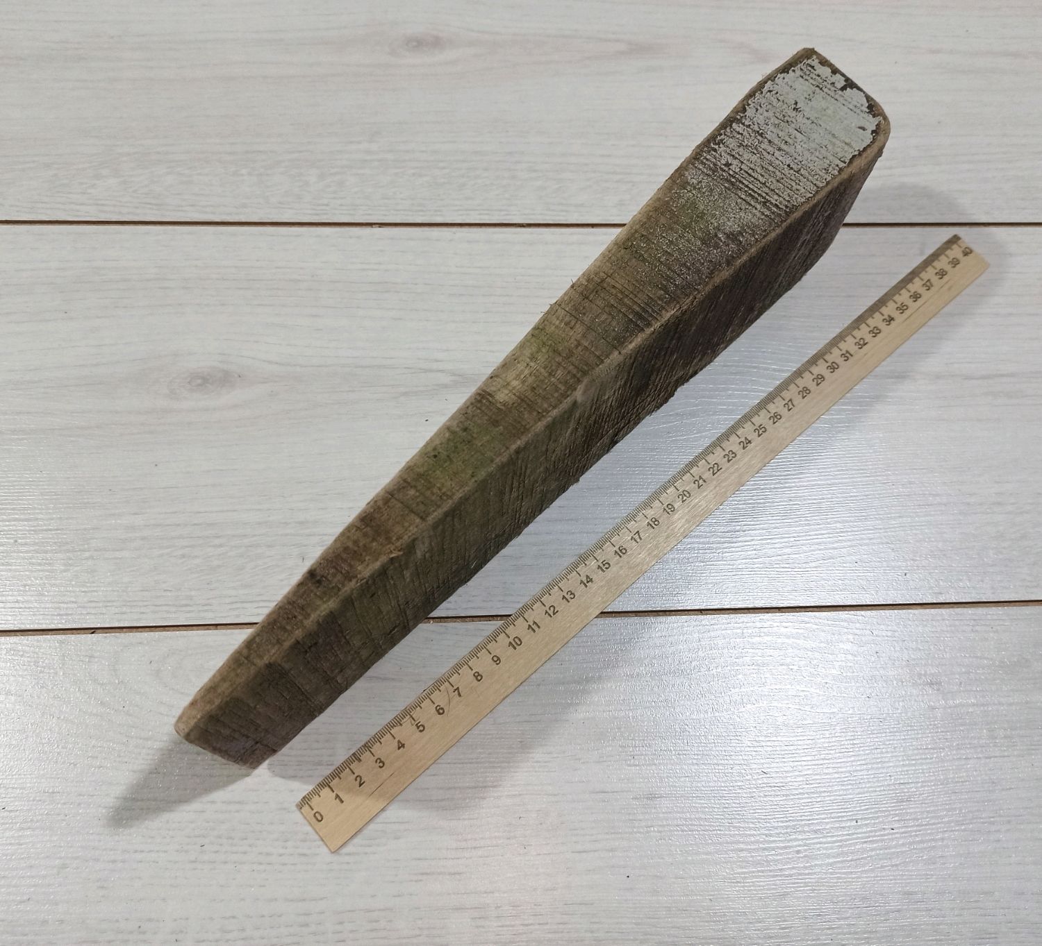 Деревянные треугольные бруски