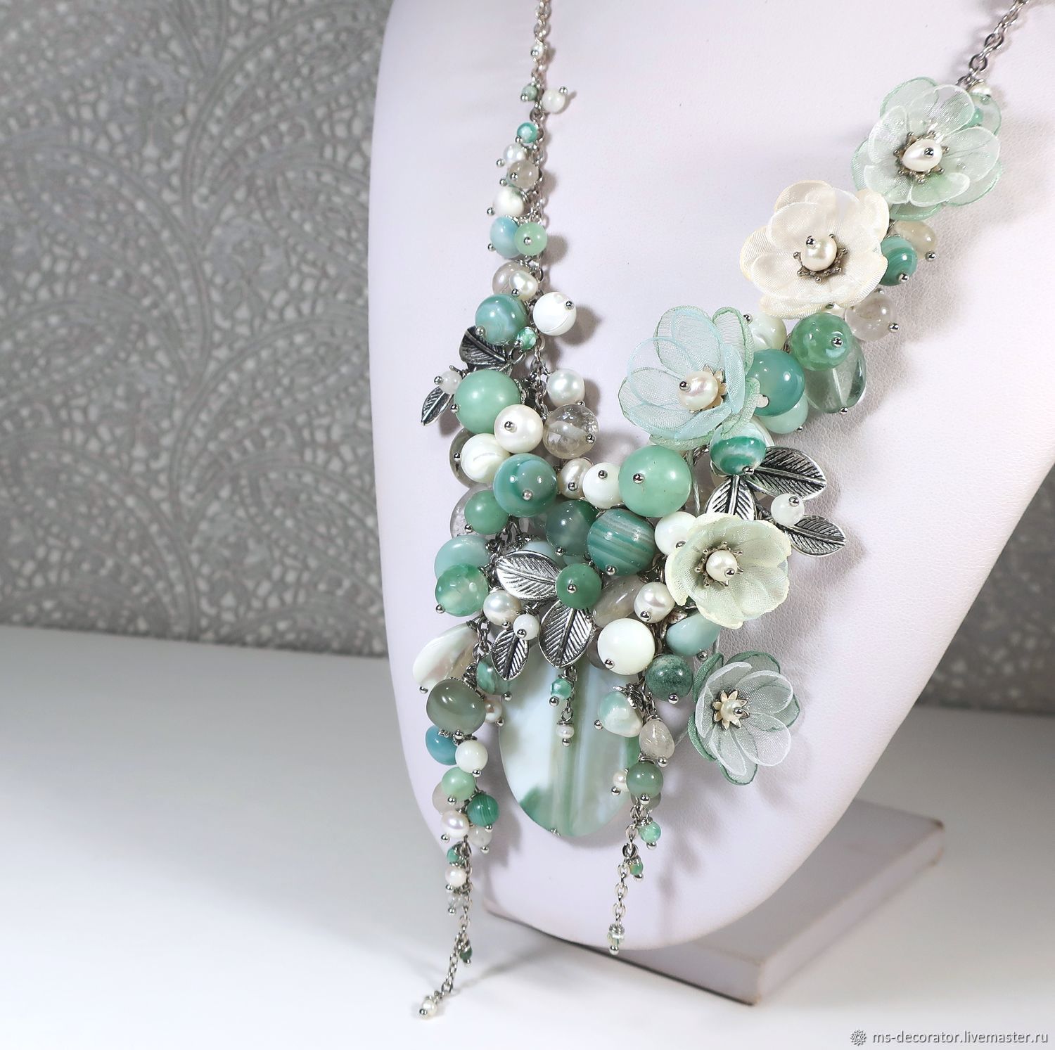 Mint - Green Sketch. Necklace made of natural stones, fabric flowers, Necklace, St. Petersburg,  Фото №1