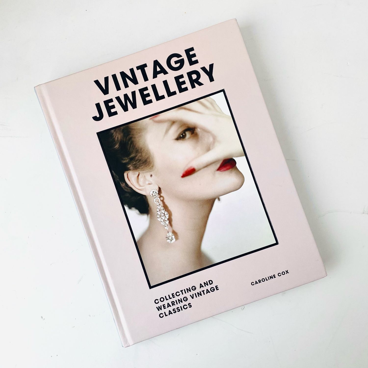 Винтаж: Винтажные украшения. Vintage Jewellery купить в интернет-магазине  Ярмарка Мастеров по цене 6500 ₽ – SEH50RU | Книги винтажные,  Санкт-Петербург ...