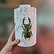 Белая ваза с зелено-медным жуком оленем, Вазы, Оренбург,  Фото №1