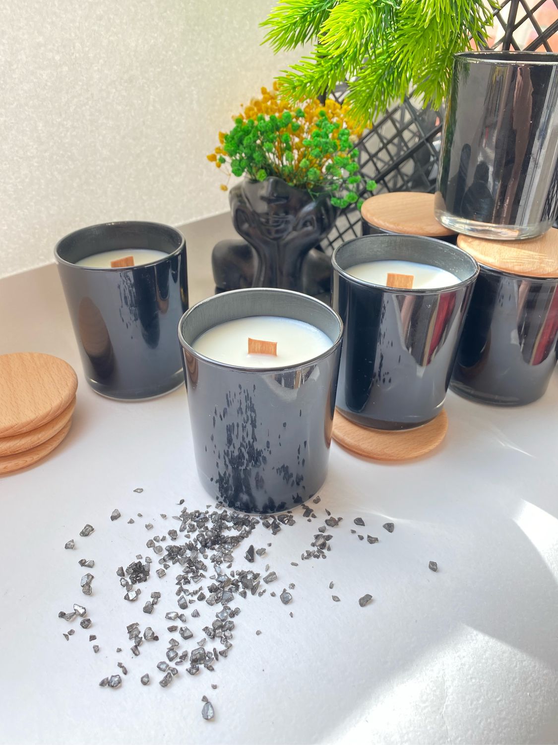 Ароматическая свеча в чёрном стеклянном подсвечнике с крышкой в ...