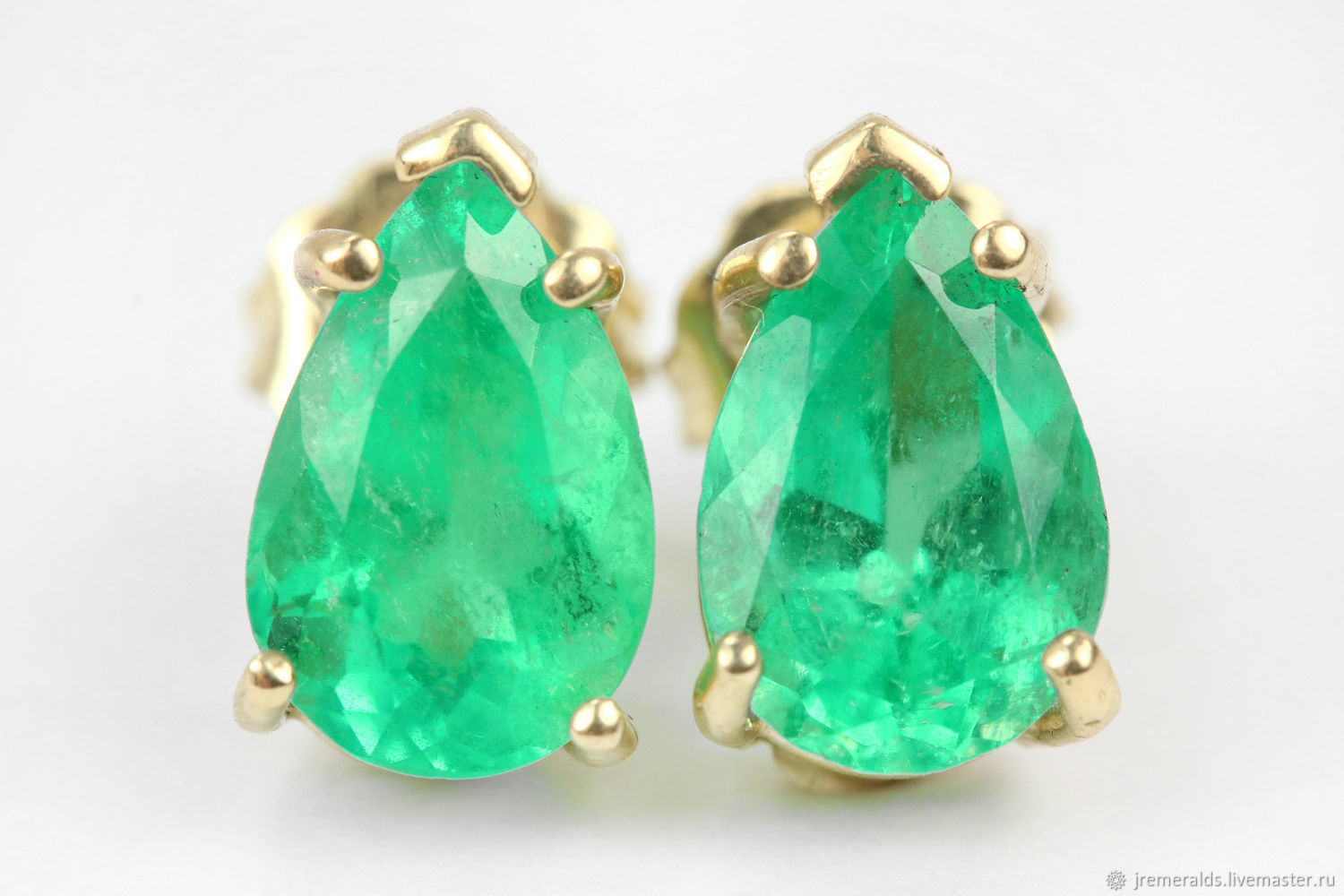 3 25cts Emerald Stud Earrings Teardrop 14k Earrings Handmade Livemaster 3 25cts Emerald Stud Teardrop