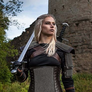 Женский костюм Ведьмака Ведьмак 3: одежда для косплея и LARP