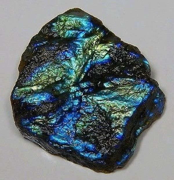 Черный лабрадорит купить в интернет-магазине Ярмарка Мастеров по цене ...