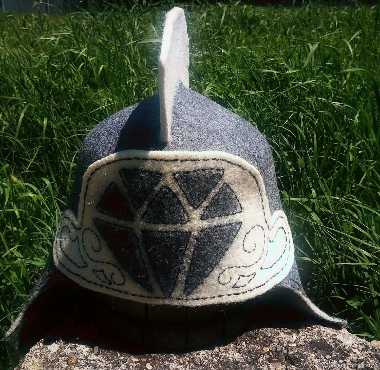 Шапка шлем рыцаря