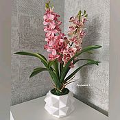 Искусственная орхидея. Имитация живой орхидеи