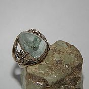 Кольцо "Лучик" из гелиолита (солнечного камня)