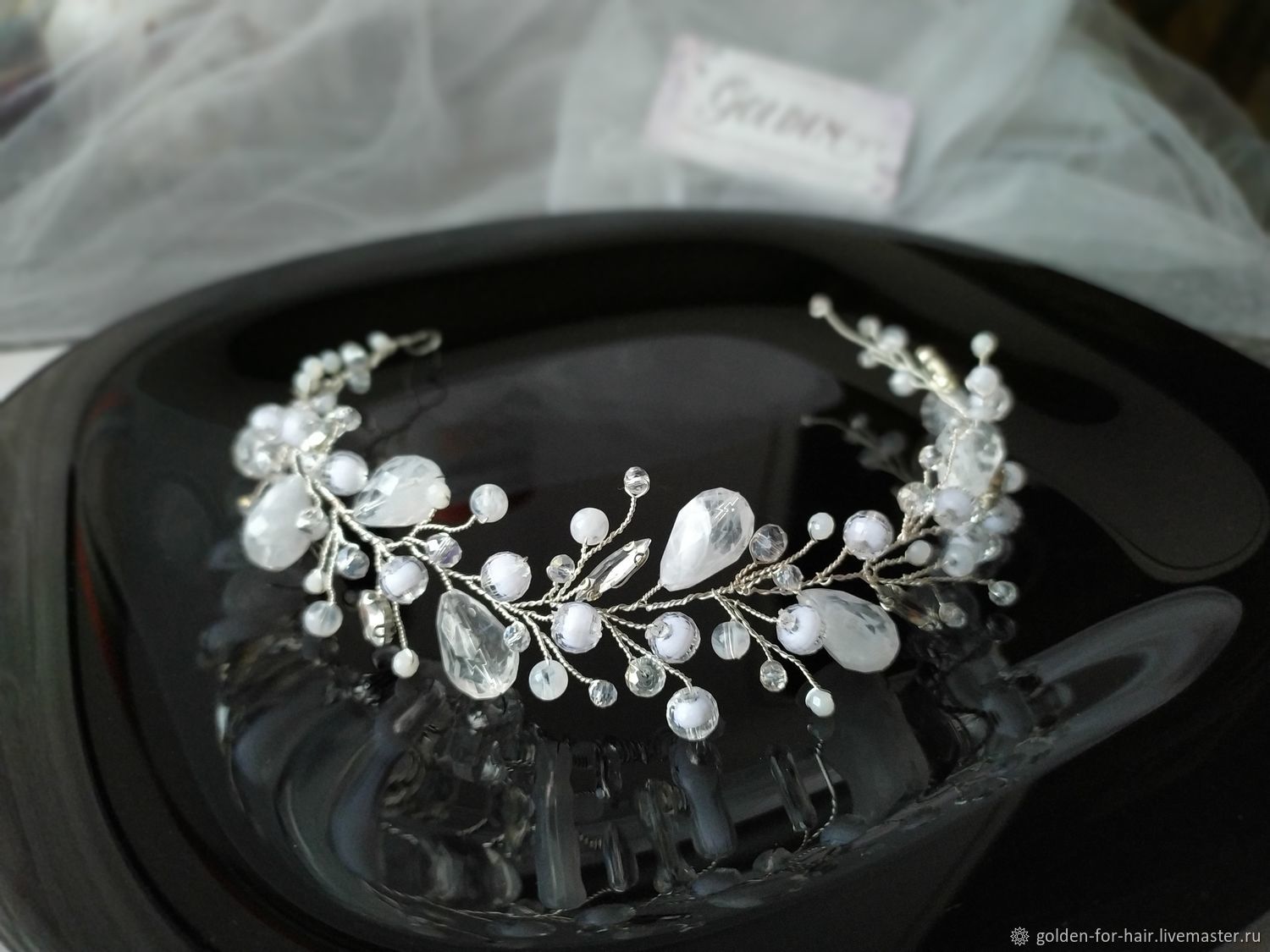 Ukrasheniya V Prichesku Svadebnyj Venok Nevesty Kupit Na Yarmarke Masterov Kerncru Ukrasheniya V Prichesku Sankt Peterburg