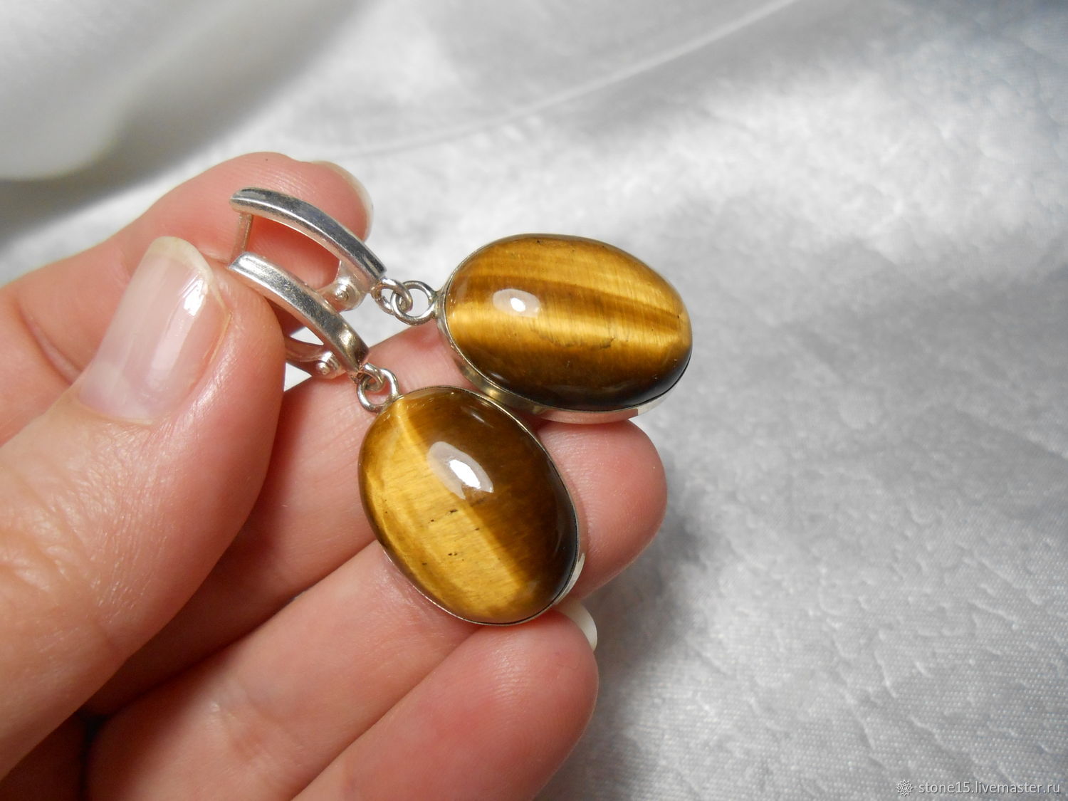 Комплект из тигрового глаза "Золотое руно" купить в интернет-магазине ...