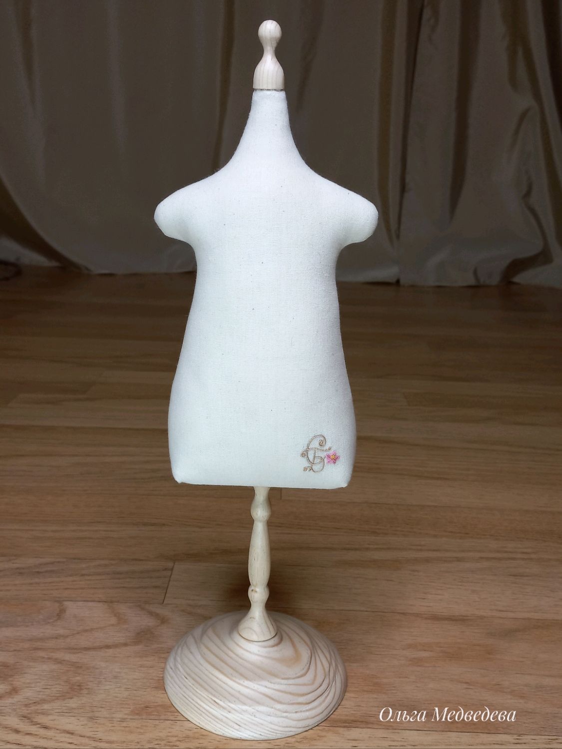 Манекен для кукольной одежды (рост куклы 50-60 см) в интернет-магазине ...