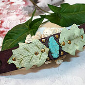 Украшения handmade. Livemaster - original item Leather bracelet with leaves and howlite 1. Handmade.