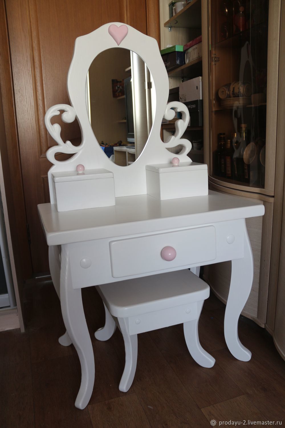туалетный столик для девочки с зеркалом деревянный
