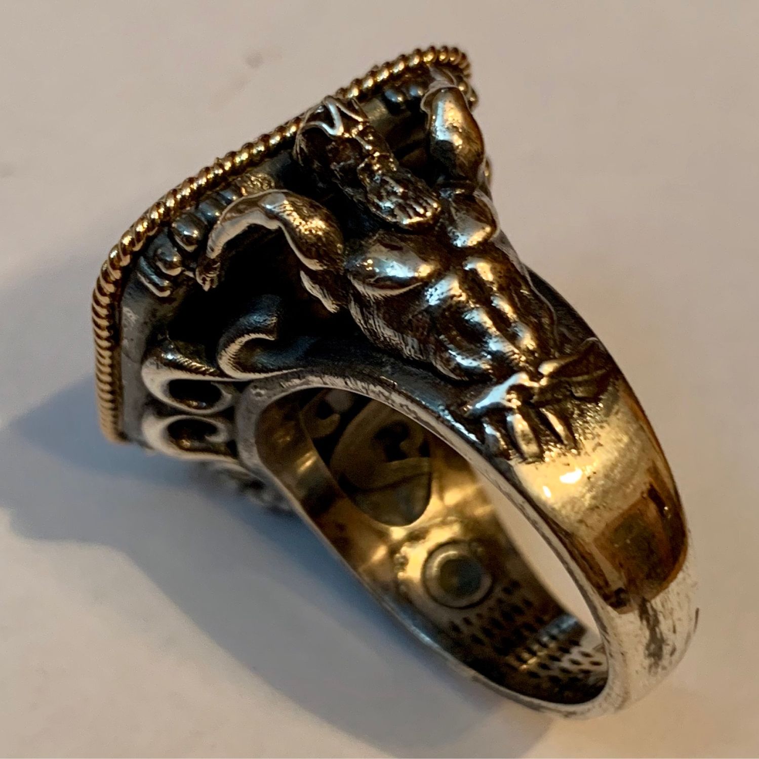 Старинные мужские кольца из золота