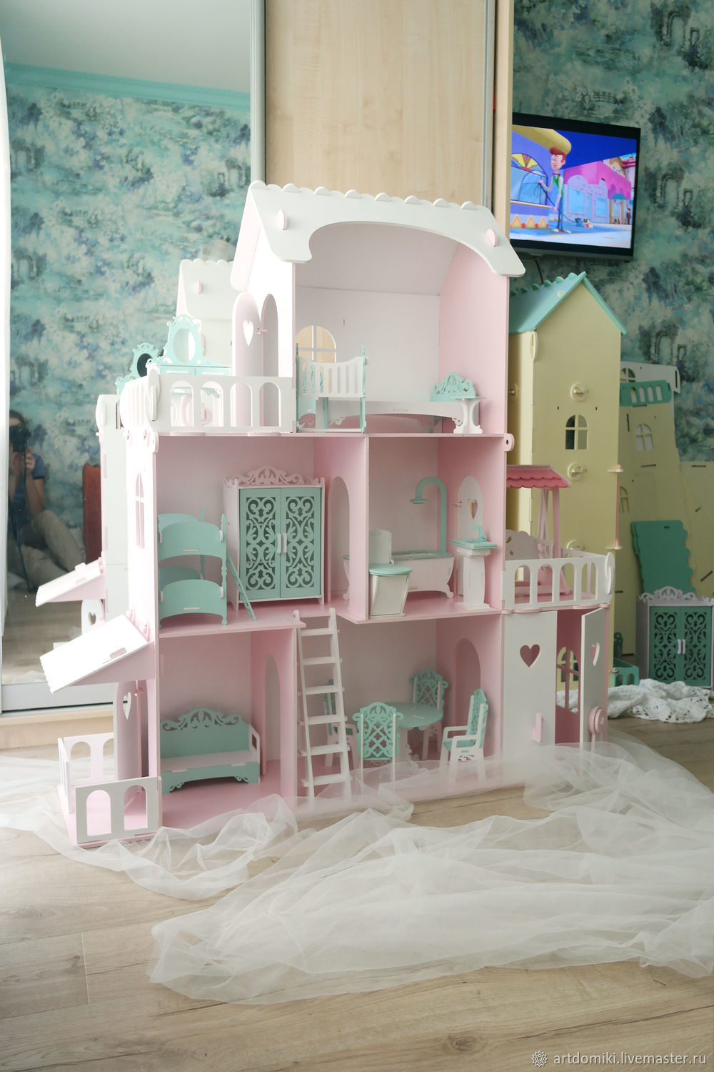 Кукольный домик для барби с мебелью