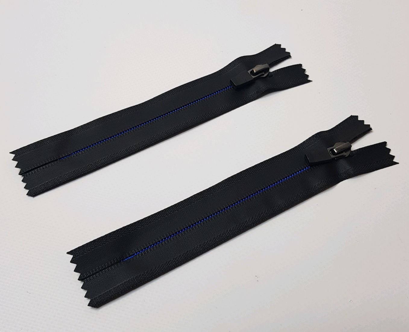 работам молнию. молния для одежды. молния excella 65 см. работам молнию. замок молния.