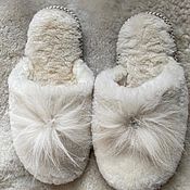 Обувь ручной работы handmade. Livemaster - original item Women`s slippers made of mouton white. Handmade.