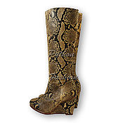 Обувь ручной работы handmade. Livemaster - original item Winter women`s python boots with fur. Handmade.