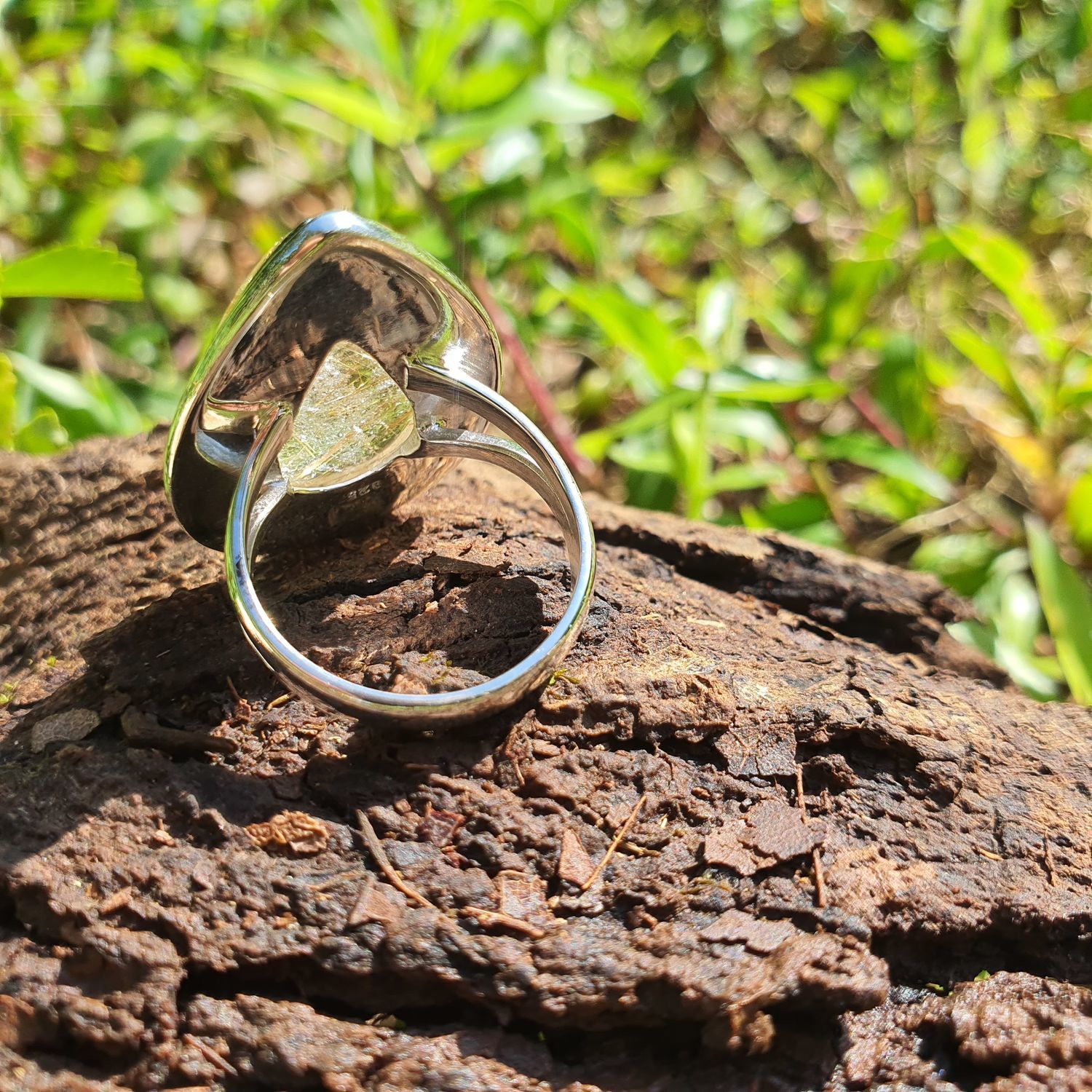 кольца с прозрачными камнями