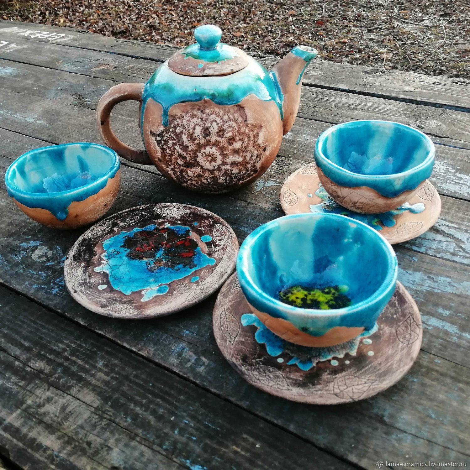 Ручная посуда купить. Посуда Ядран керамика чайный. Сервиз чайный iz Glini. Кунгурская керамика сервиз чайный. Глиняная посуда в Киргу.