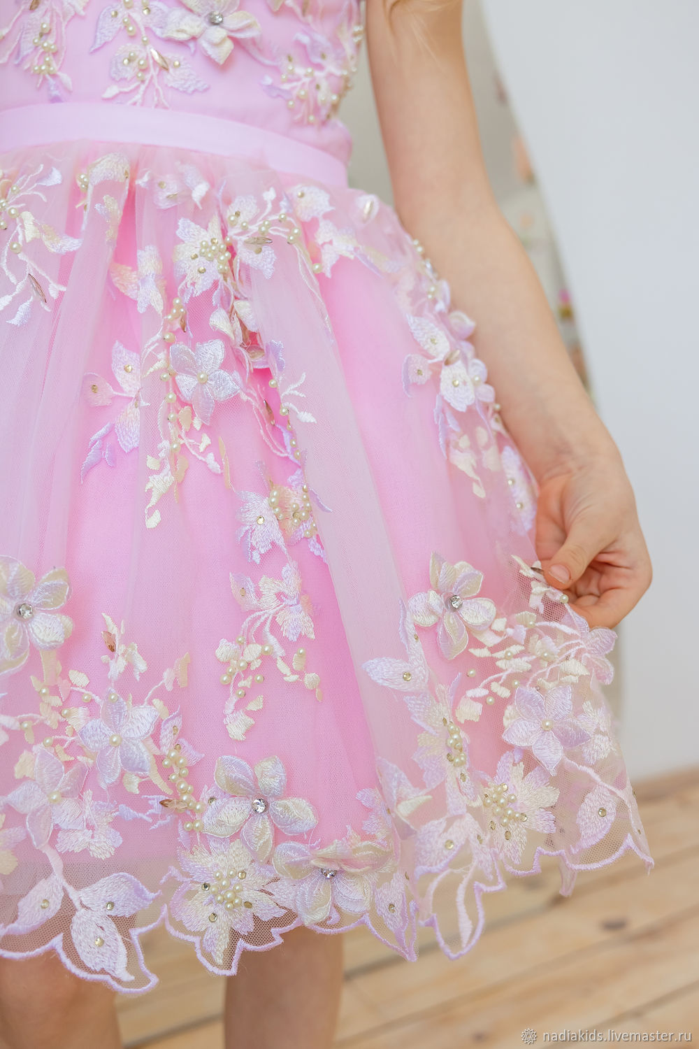 Нарядное платье цветочное в интернет-магазине Ярмарка Мастеров по цене ...