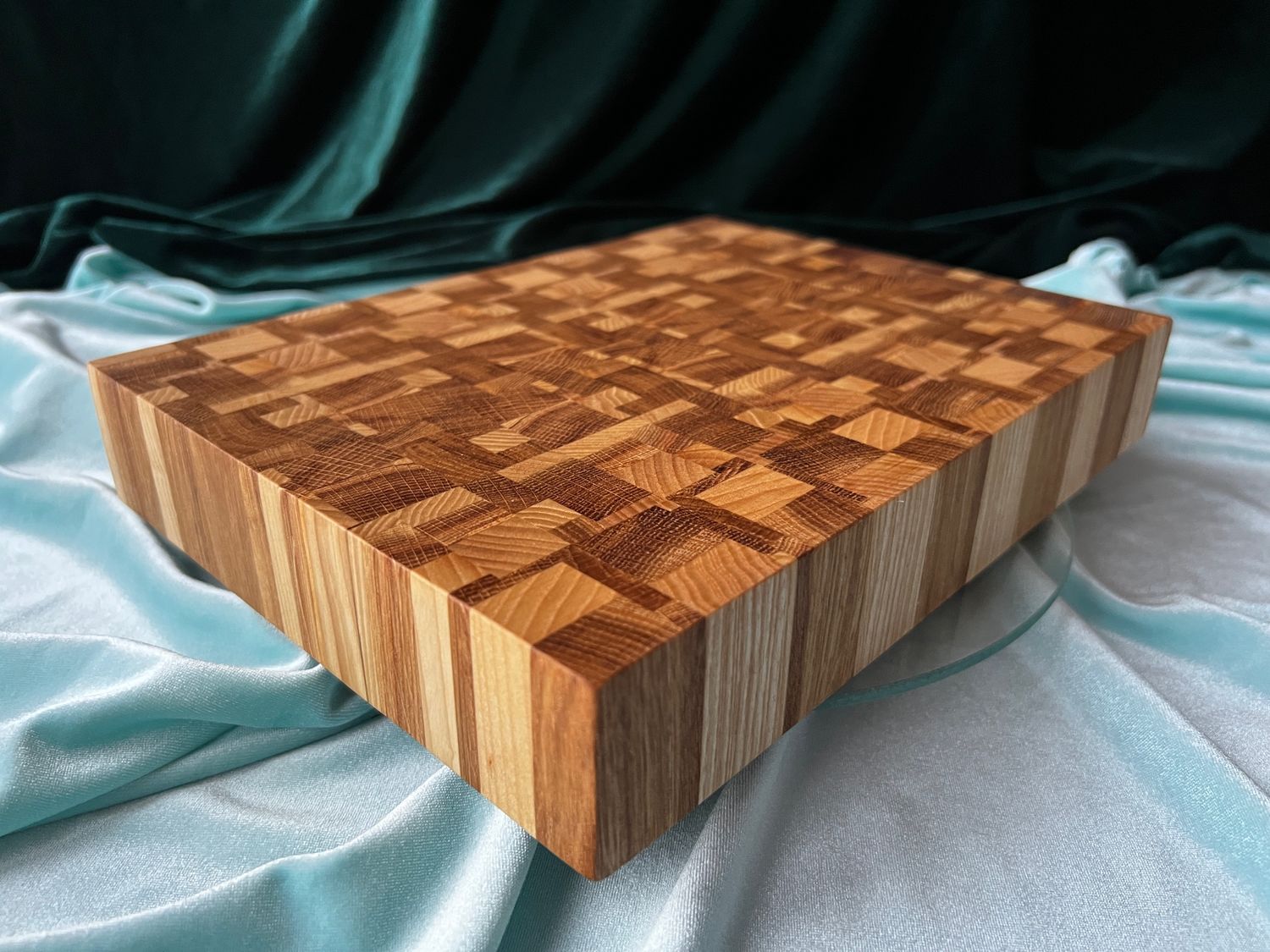 Разделочная доска из дуба и ясеня в интернет-магазине Ярмарка Мастеров ...