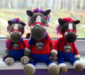 Конь цска игрушка крючком схема