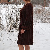 платье-свитер с ромбами