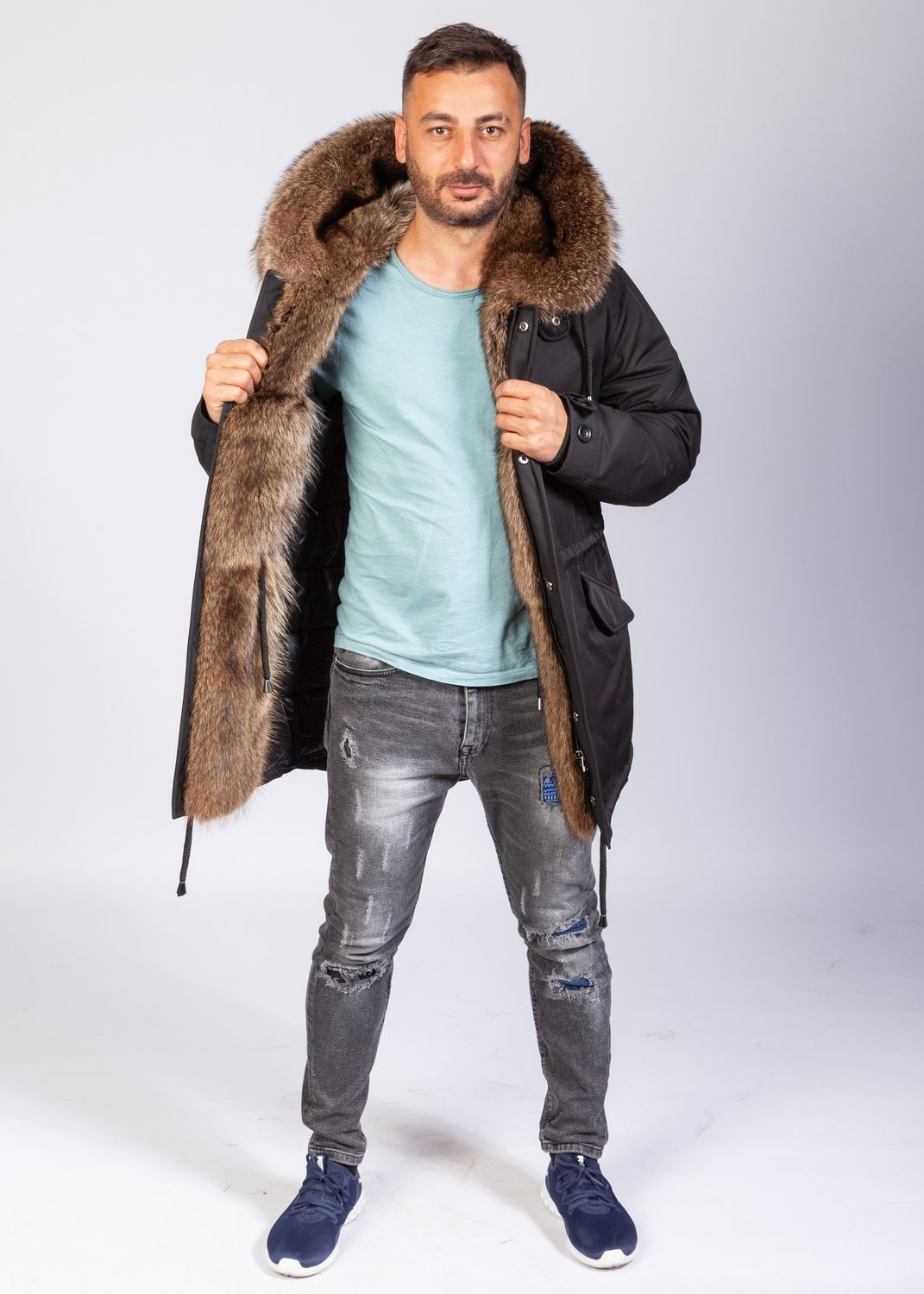 Куплю зимнюю меховую куртку. Куртка Херман кожаная с мехом волка. Куртка с мехом мужская. Мужские зимние куртки с мехом. Зимняя верхняя одежда для мужчин.