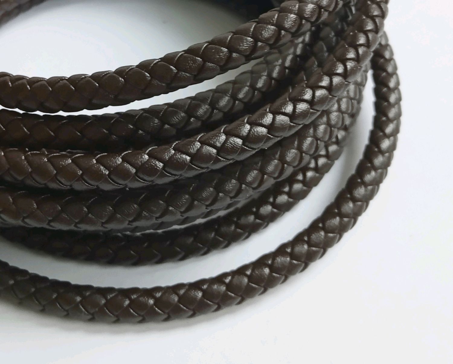 Шнур кожаный плетёный, тёмно-коричневый, 6 мм купить в интернет ...