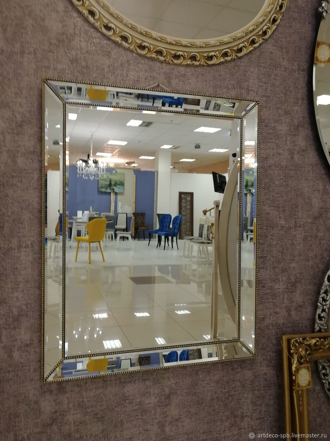 Выставка зеркал