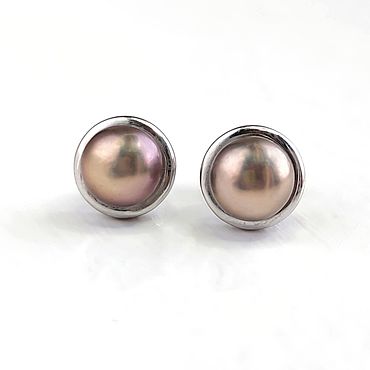 Украшения ручной работы. Ярмарка Мастеров - ручная работа Серьги-пусеты  черный жемчуг круглый. Handmade.