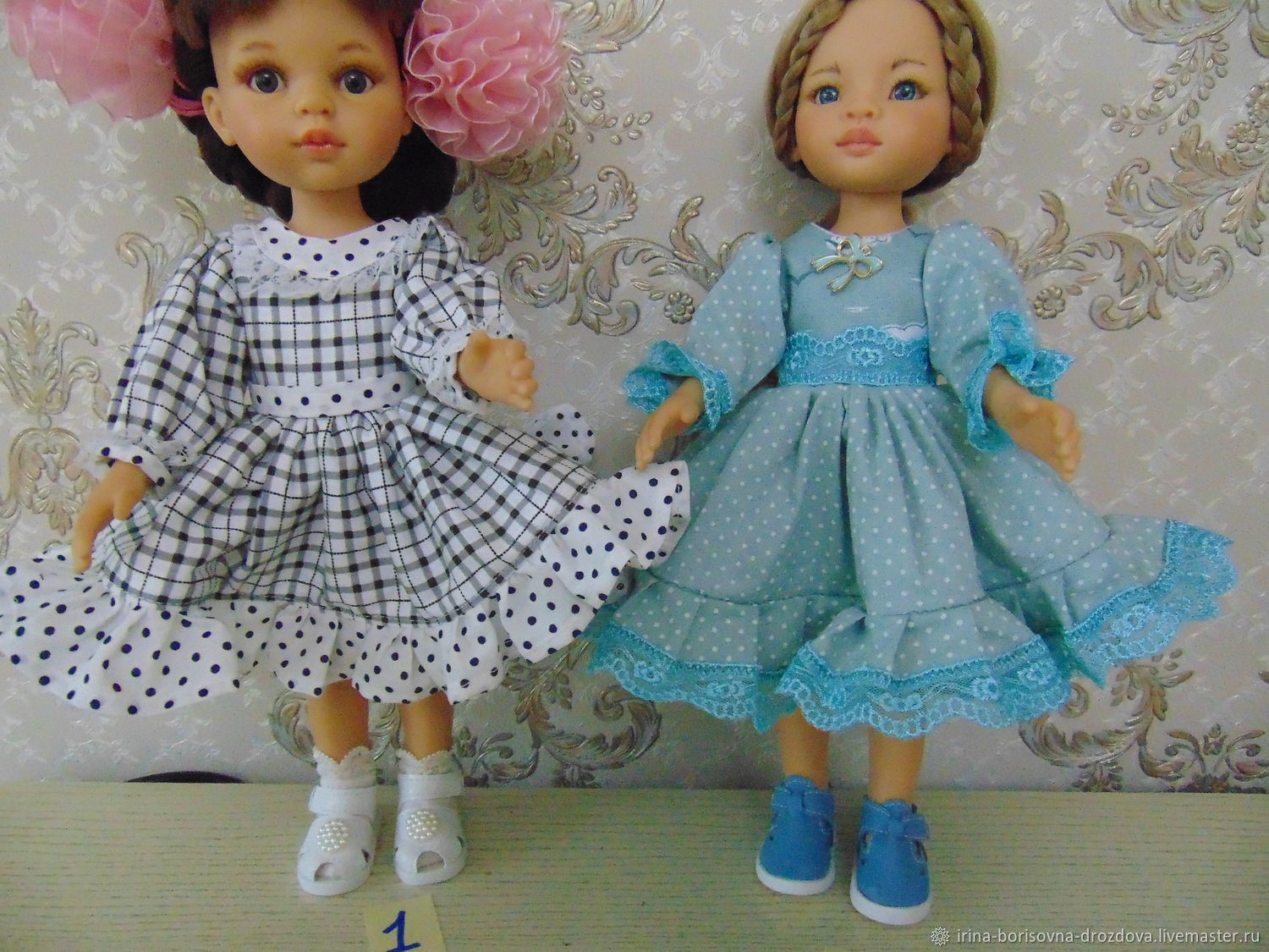 Платье для средней куклы. Платья для кукол. Модели платьев для кукол. Нарядные платья для кукол. Платье в горошек для куклы.