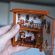 CUSTOM-MADE Carrying house for dolls and animals