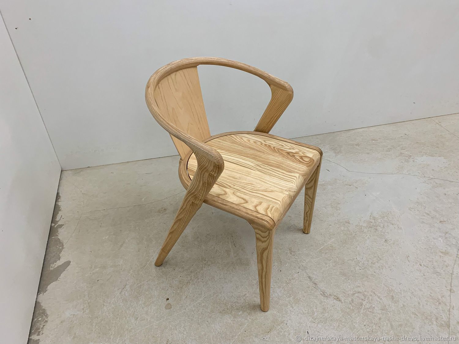 стулья из массива дерева комфорт