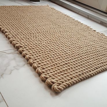 Делаем коврик для дома своими руками: три необычных варианта