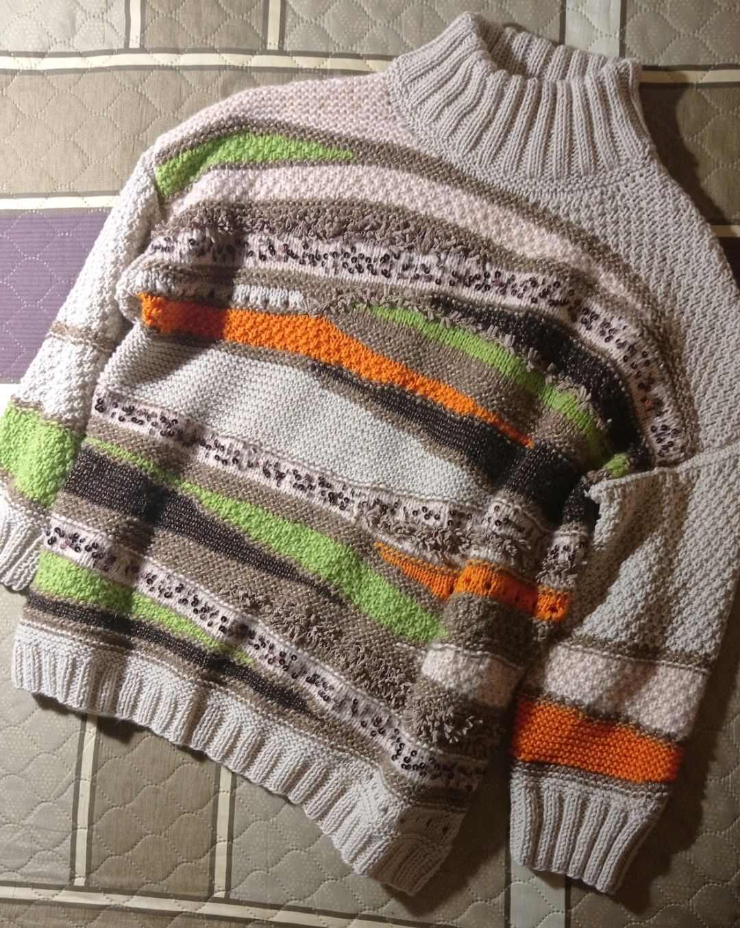 Разноцветный свитер Свитер с высоким горлом спицами в интернет-магазине ...