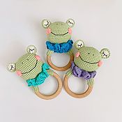 Работы для детей, handmade. Livemaster - original item Rattle frog on a wooden ring in the assortment. Handmade.