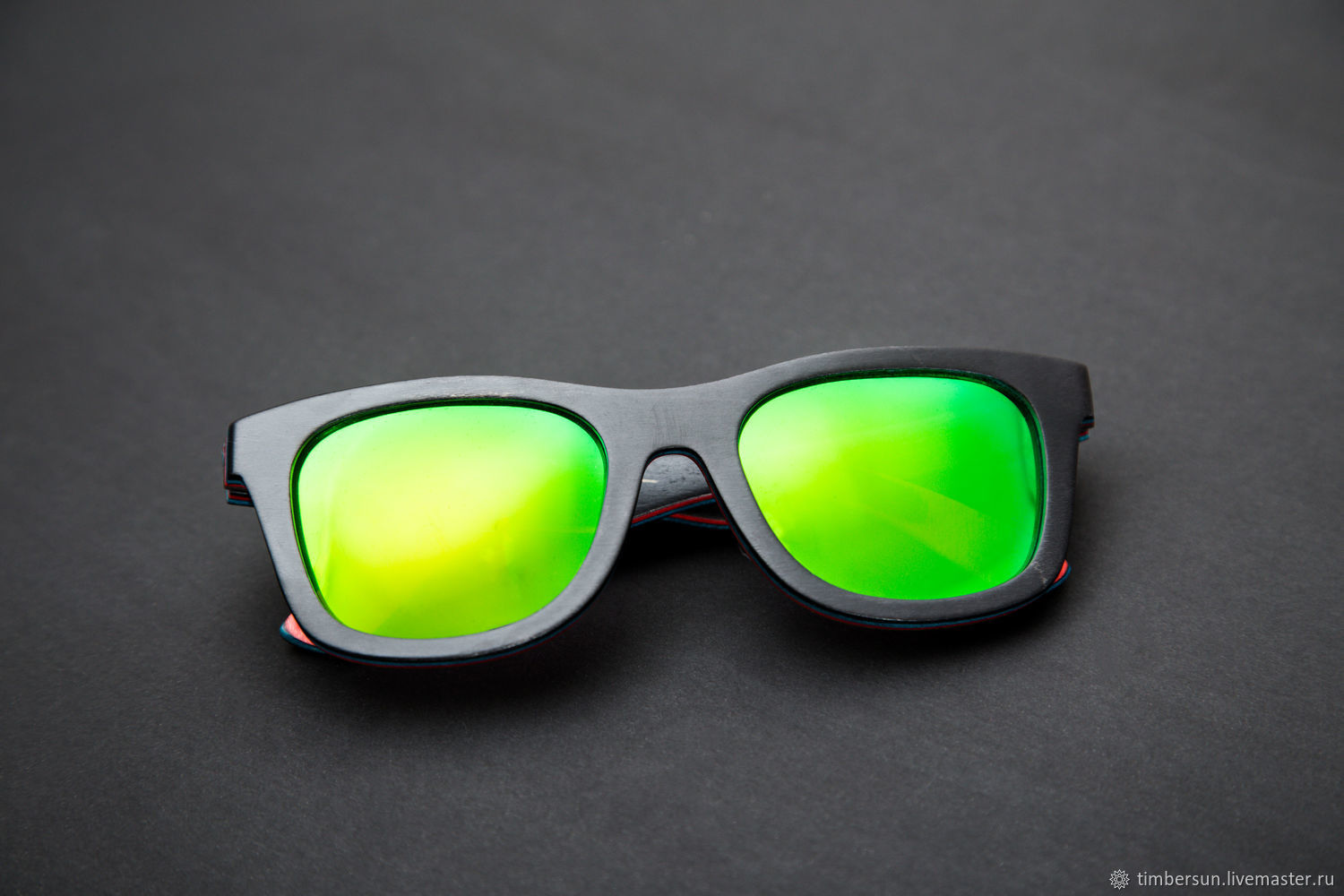 Мужские зеленые очки солнцезащитные