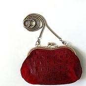 Сумки и аксессуары handmade. Livemaster - original item Bags: Red suede handbag with clasp. Handmade.