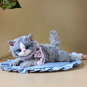 Куклы и игрушки ручной работы. Ярмарка Мастеров - ручная работа Игрушка котенок Жан. Кудрявый котенок Селкирк рекс.. Handmade.