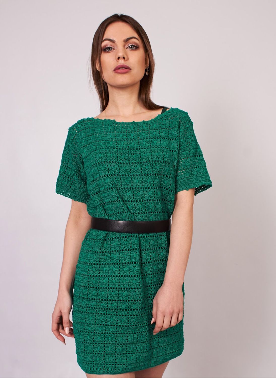 Платье зеленое ажурное вязаное летнее с круглой кокеткой