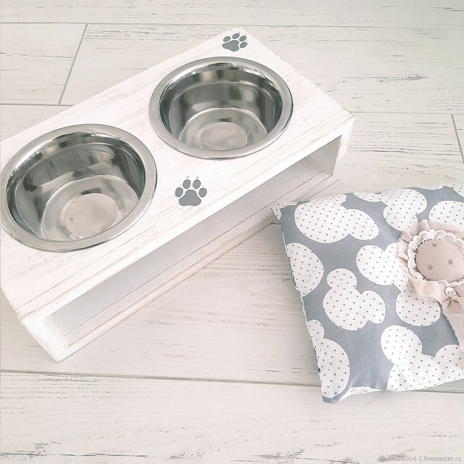 Держатель с двумя мисками для кошки или собаки купить в интернет ...