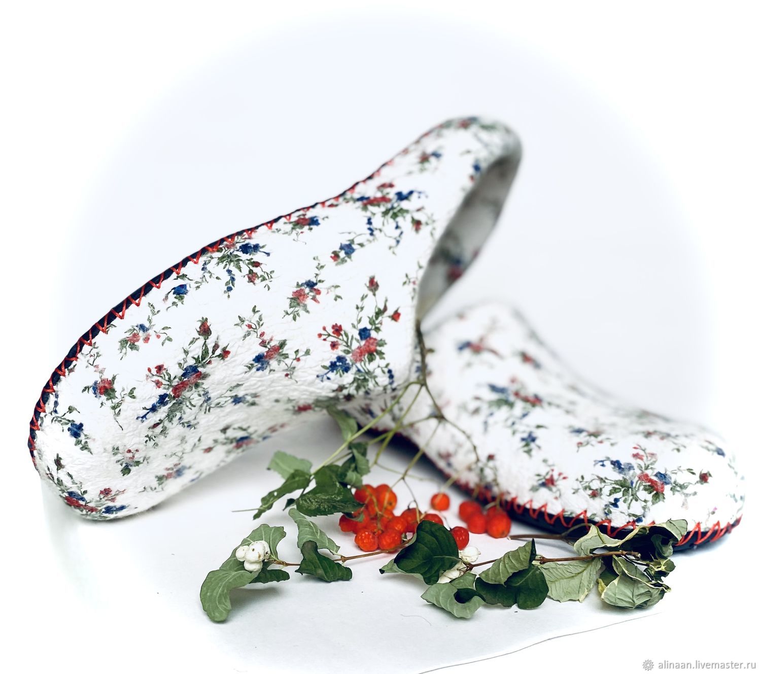 Felted women's slippers 'Waltz of flowers 2', Flip flops, Moscow,  Фото №1